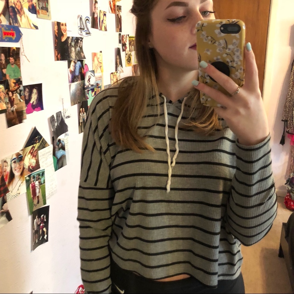 Cop grey & black sweater